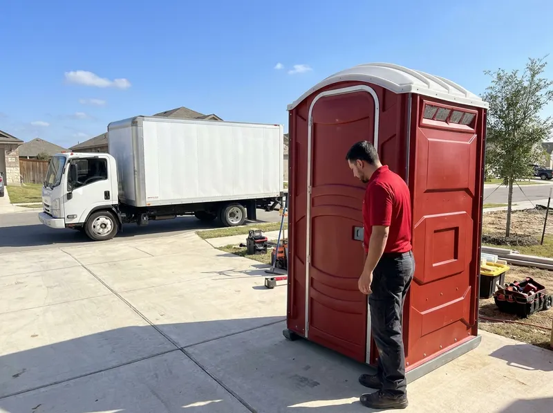 Single-Stall Flushable Executive Units in San Antonio, TX